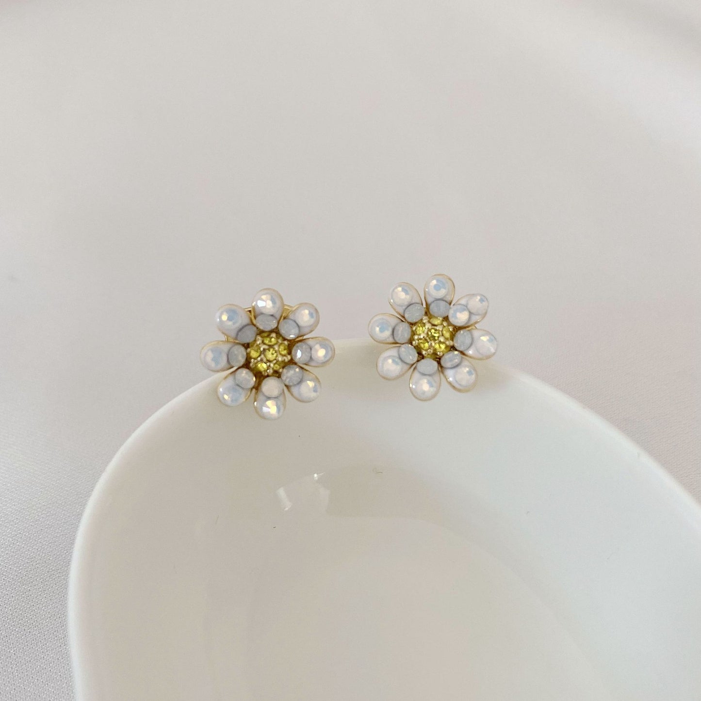 Elegant Gold Plated Daisy Flower Earrings for Women