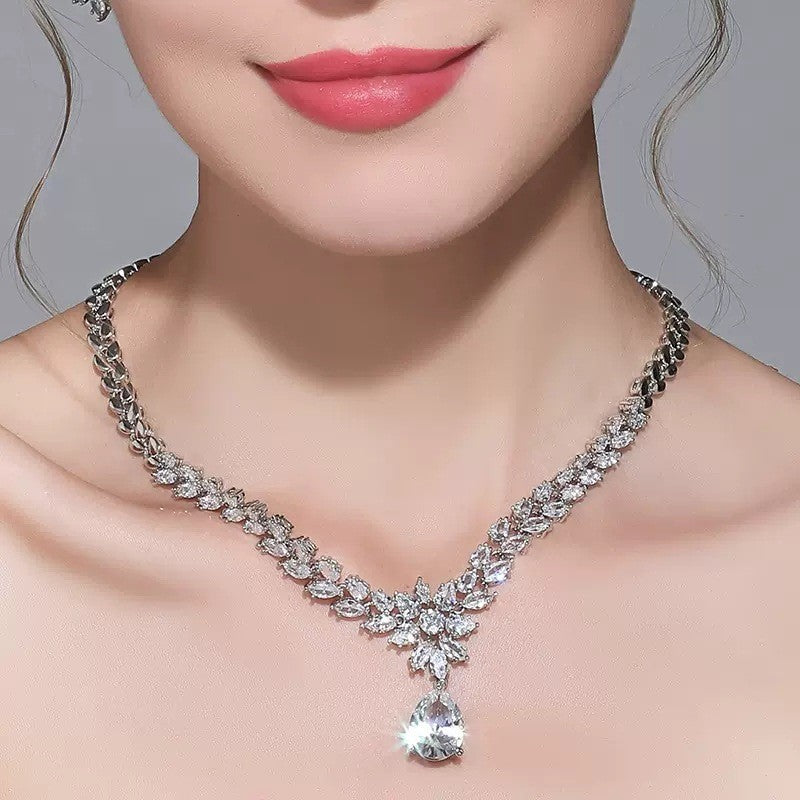 Elegant Gems Jewelry Set