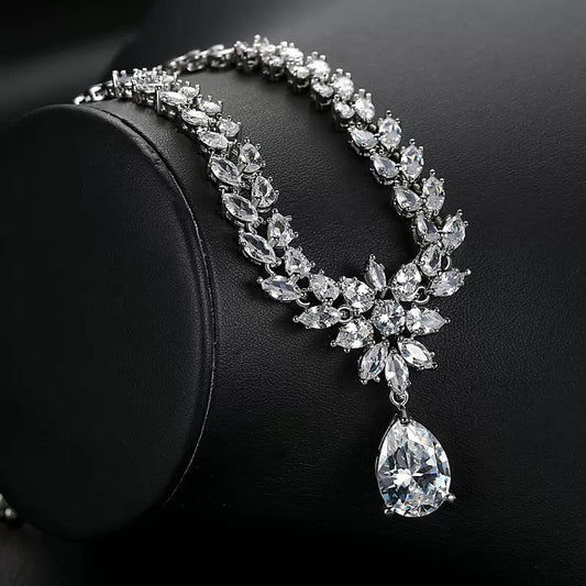 Elegant Gems Jewelry Set