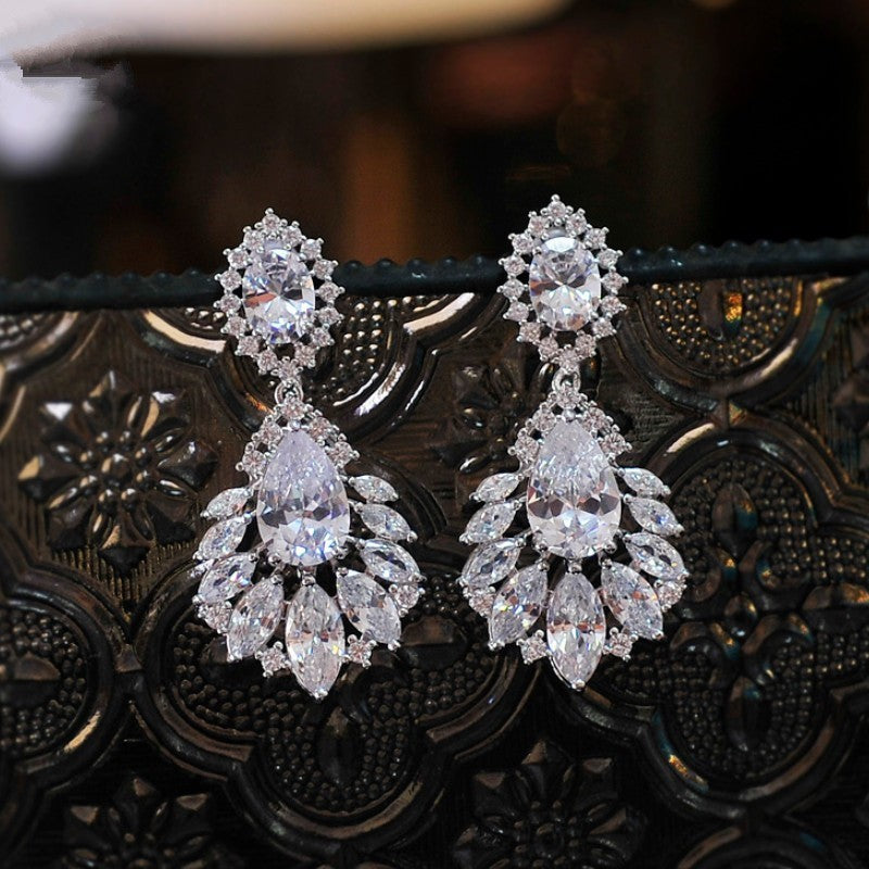 Elegant Gems Jewelry Set